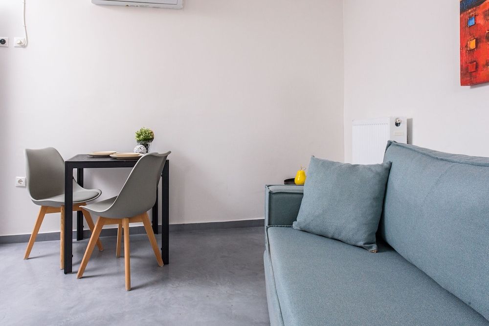 undefined Golden Sunrise Suites