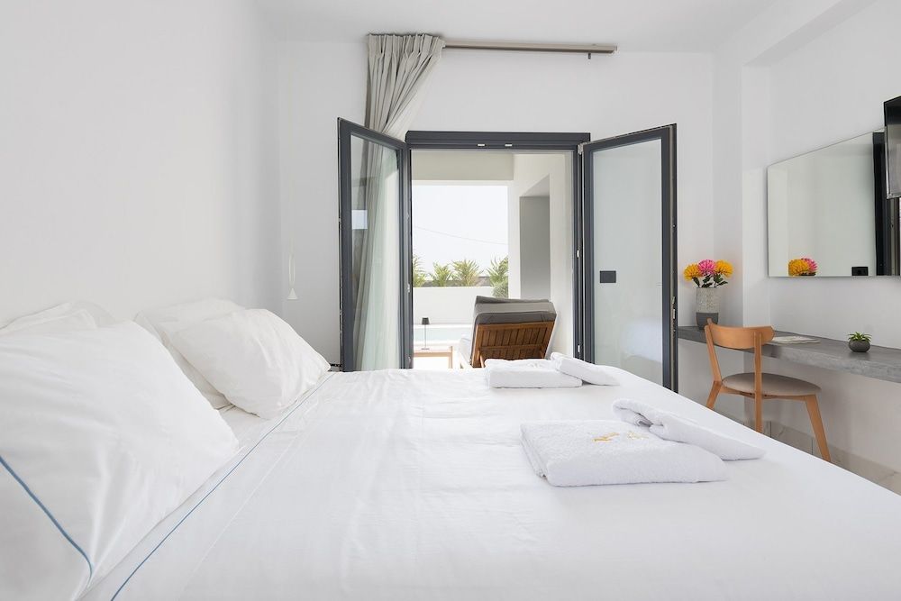 undefined Karat Suites