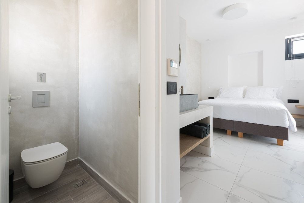 undefined Karat Suites 2