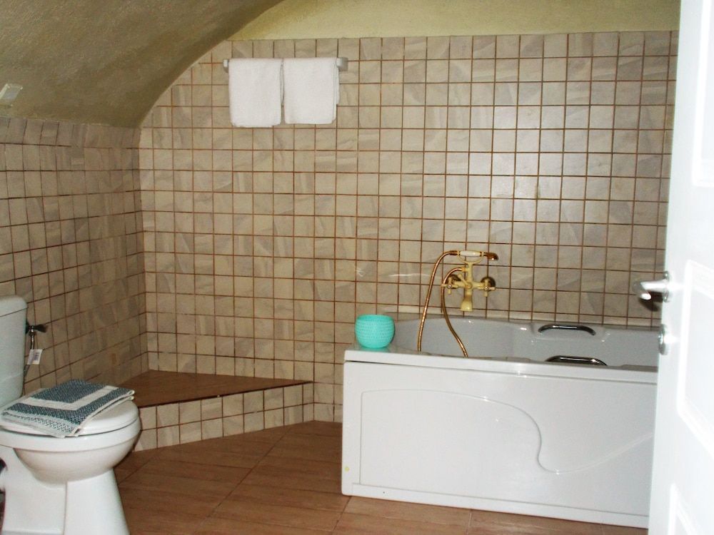 Loukas Kontos Traditional House Traditional Suite, 1 Bedroom 4