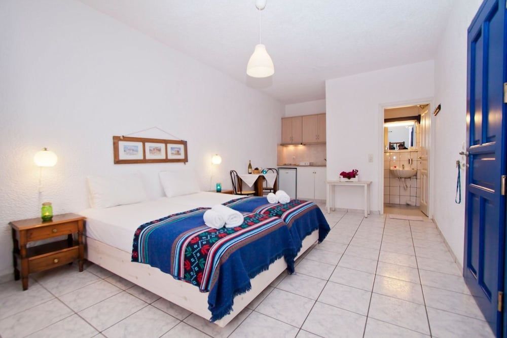 Olympic Villas Standard Studio, Balcony 8