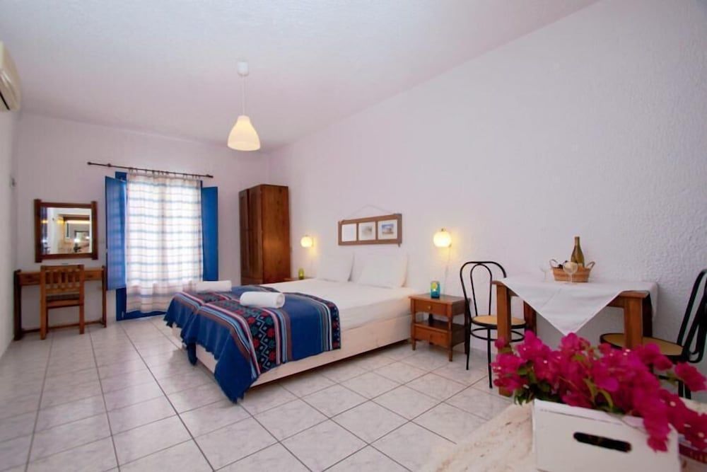 Olympic Villas Standard Studio, Balcony 9