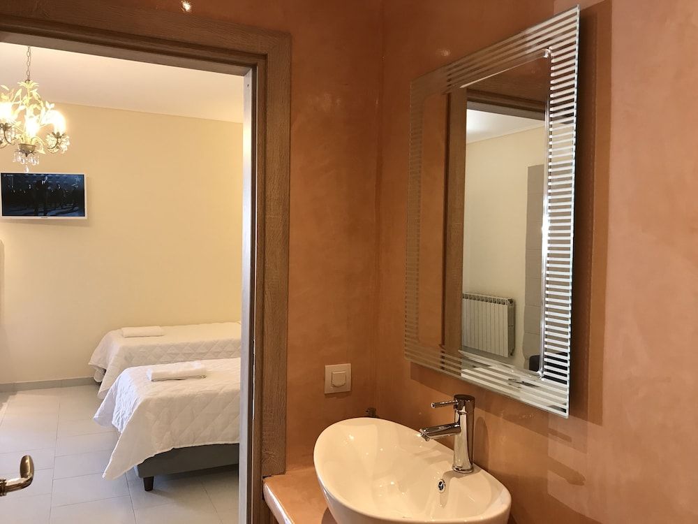 undefined Fira home 1 6