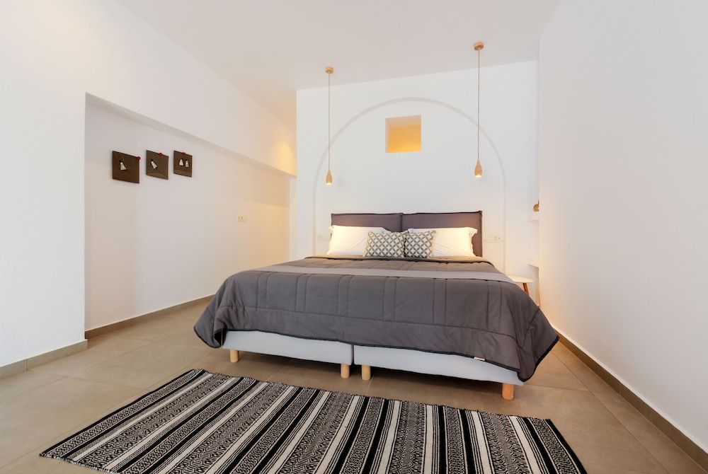 Sigalas Junior Suite, 1 Queen Bed, Sea View 3