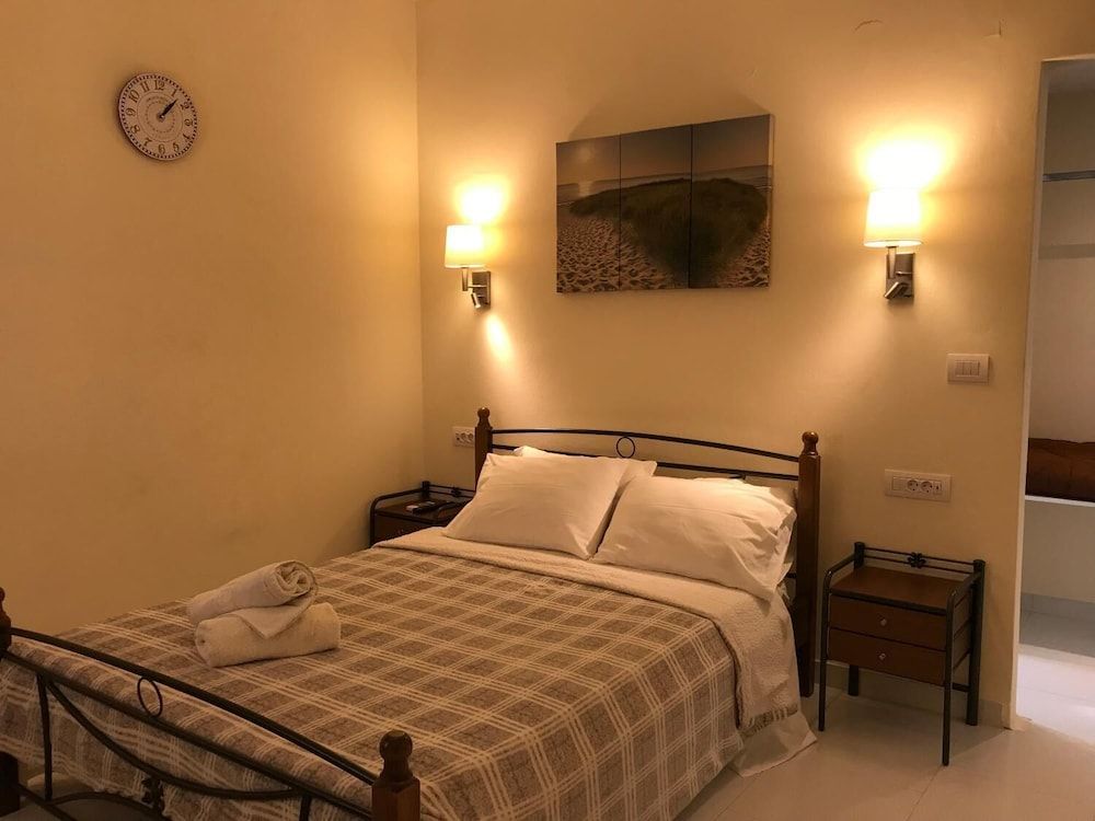 undefined Fira home 3 9