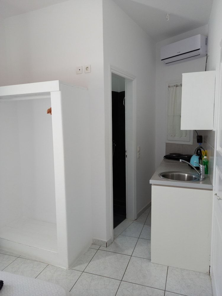 undefined Three Harites 10