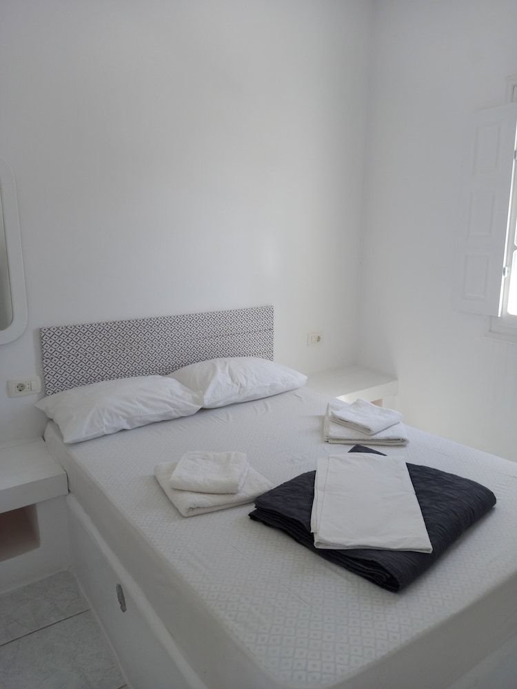 undefined Three Harites 8