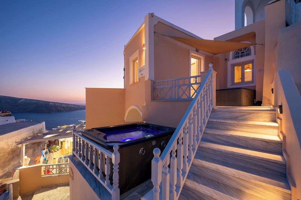 undefined Sole d'oro Sunset & Caldera View Grand Suite 6