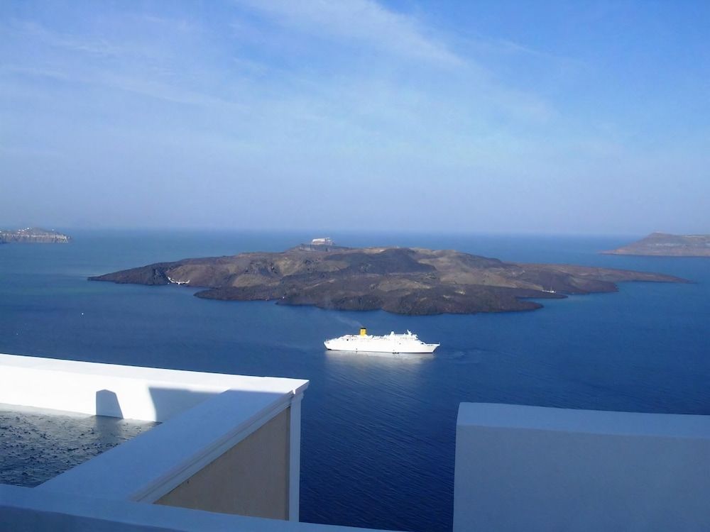 undefined Santoriviera House 8