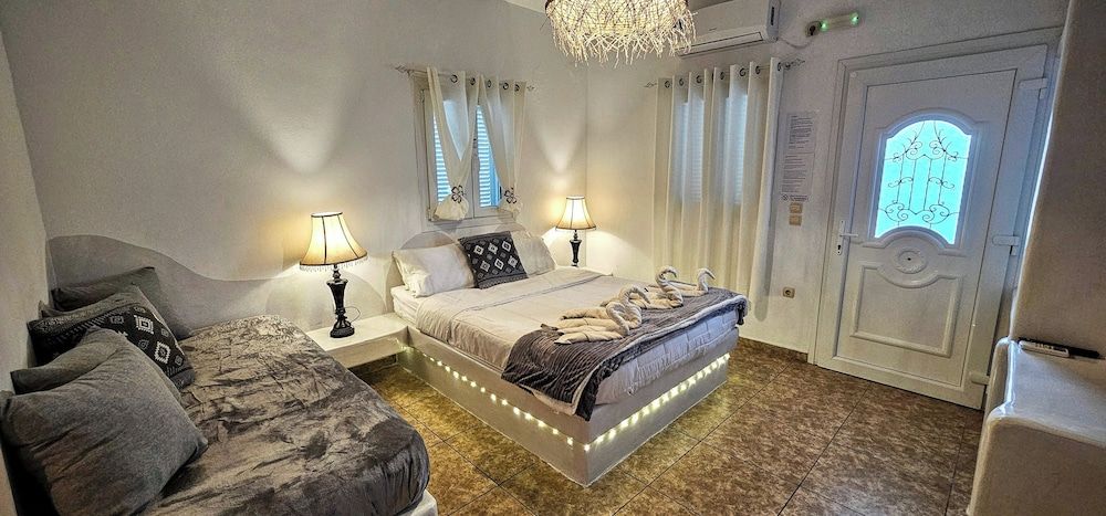 undefined Room in Studio - Pleasure Studios1 Person 3