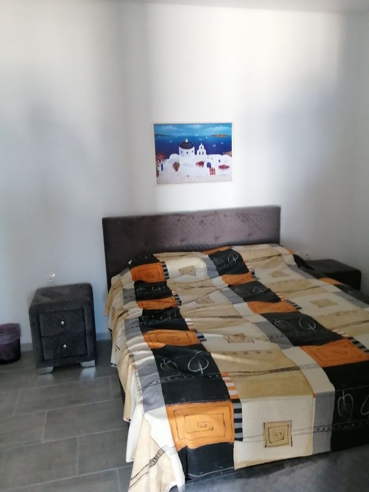 undefined Santorini Sunrise Love 6