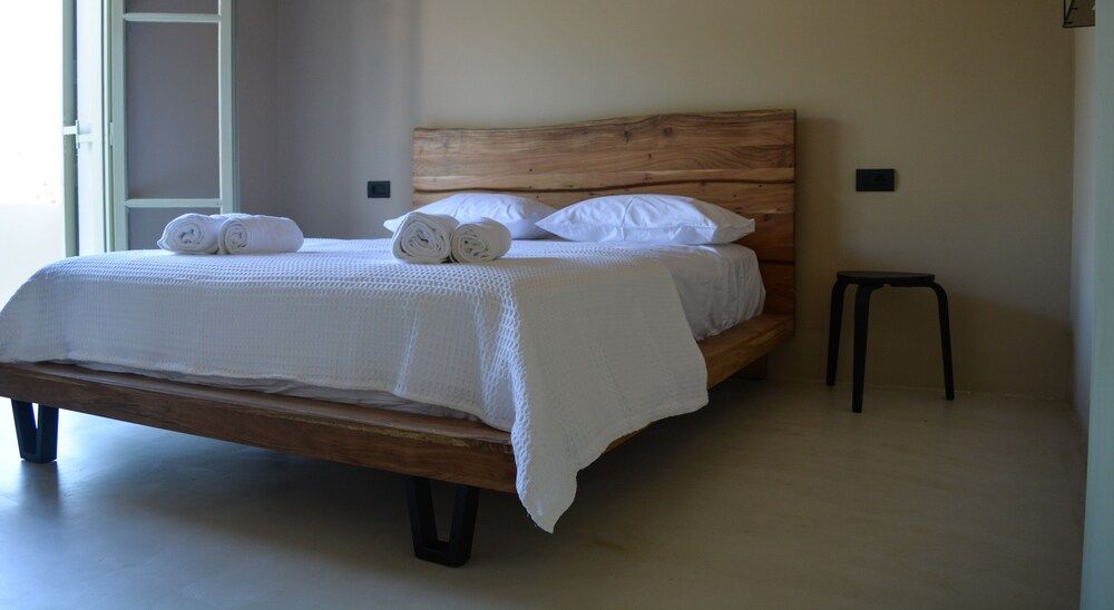 Olive Villa fully renovated house Grand Room 2