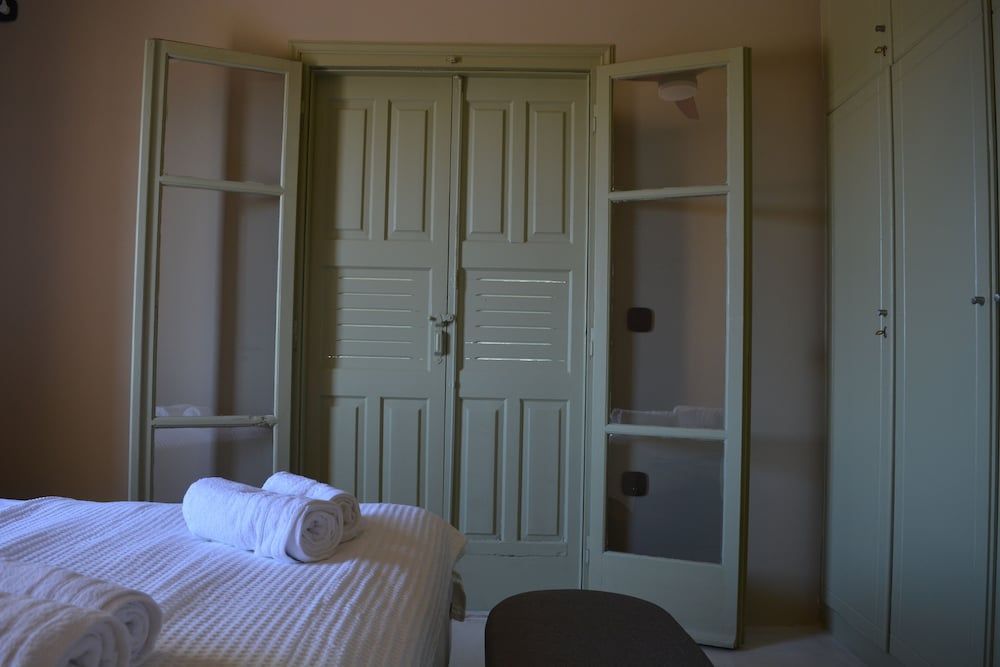 Olive Villa fully renovated house Grand Room 4