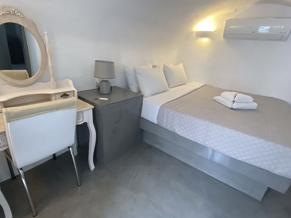 undefined Aqua Serenity Luxury Suites - Adults Only 3