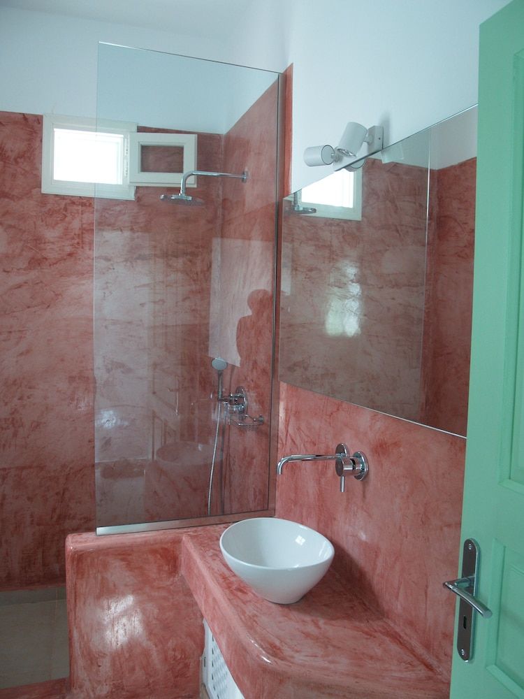 Mythos Traditional Stonehouse Apartment 8