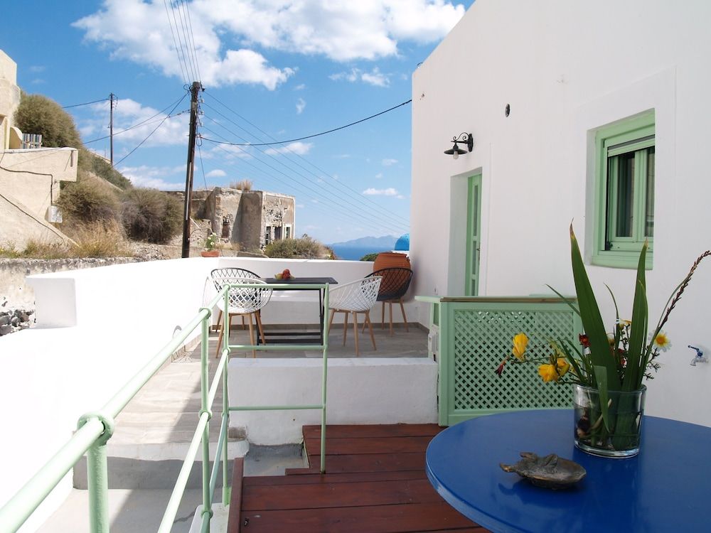 Mythos Traditional Stonehouse Double Room 8