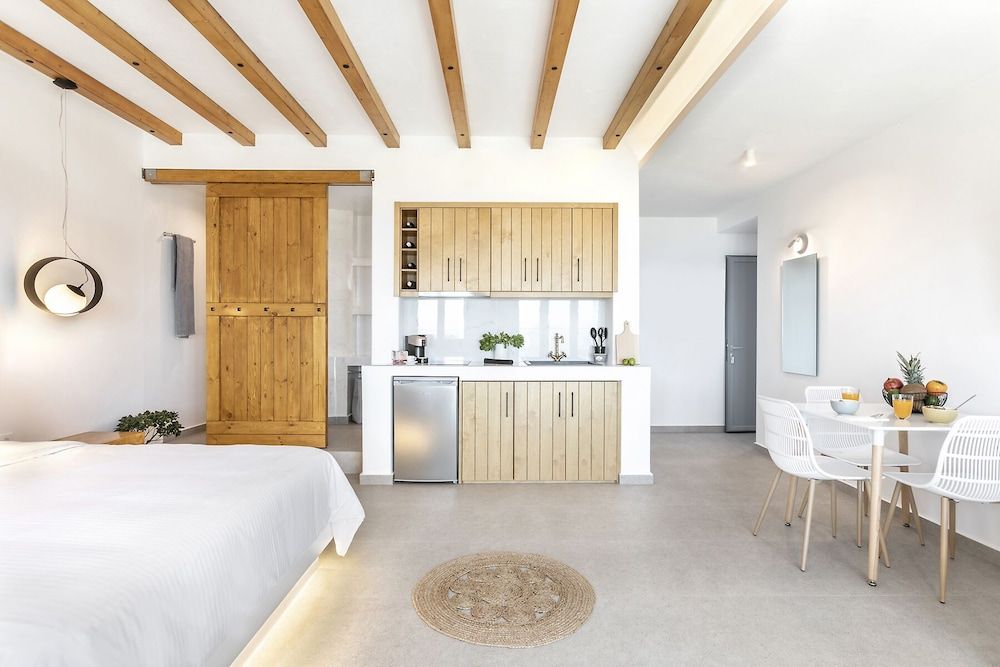 La Estrella 4 Suites with Sea View & 4 Prive Hot Tub Maistros Suite 6