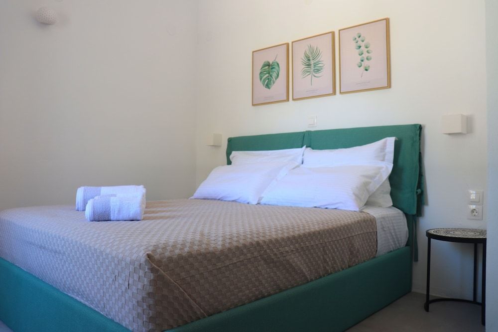 undefined Stunning 1-bed Apartment in Karterádos 3