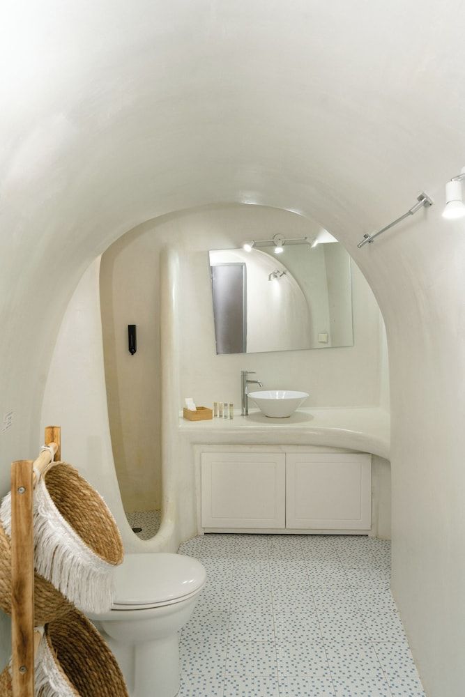 Anemos Fira Caldera View Family Room 9