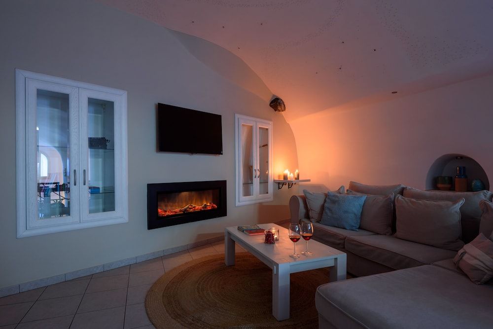 undefined Suite Home Santorini 3