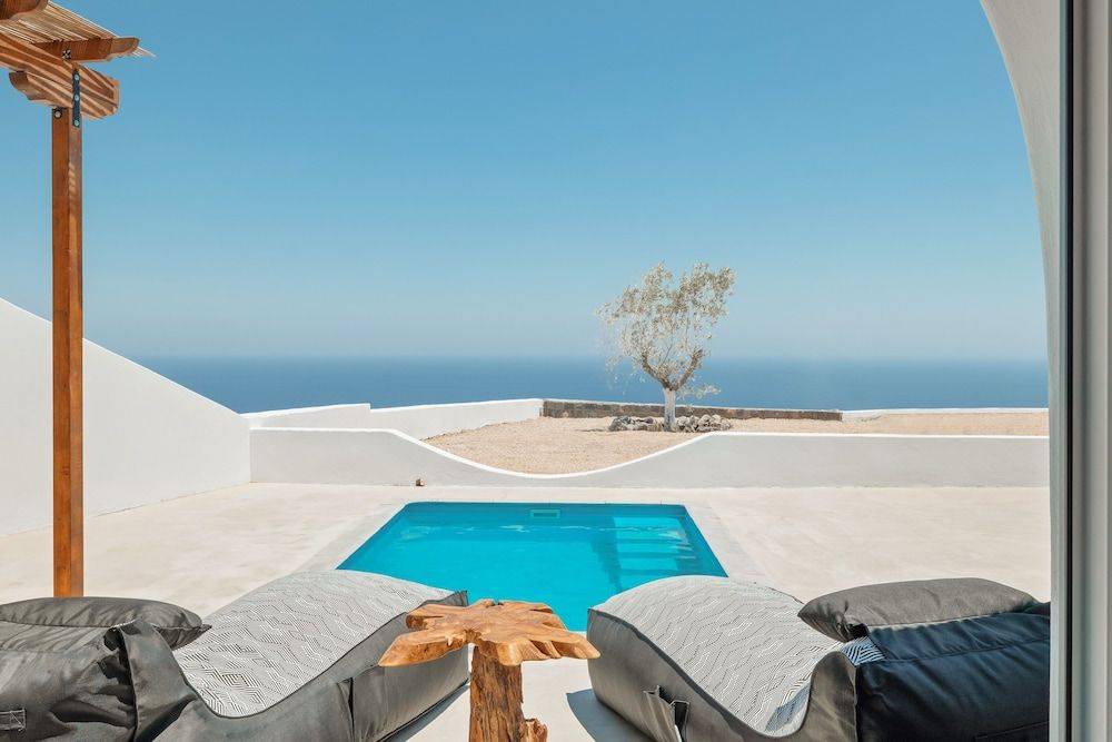 undefined Oyster Luxury Suites 4