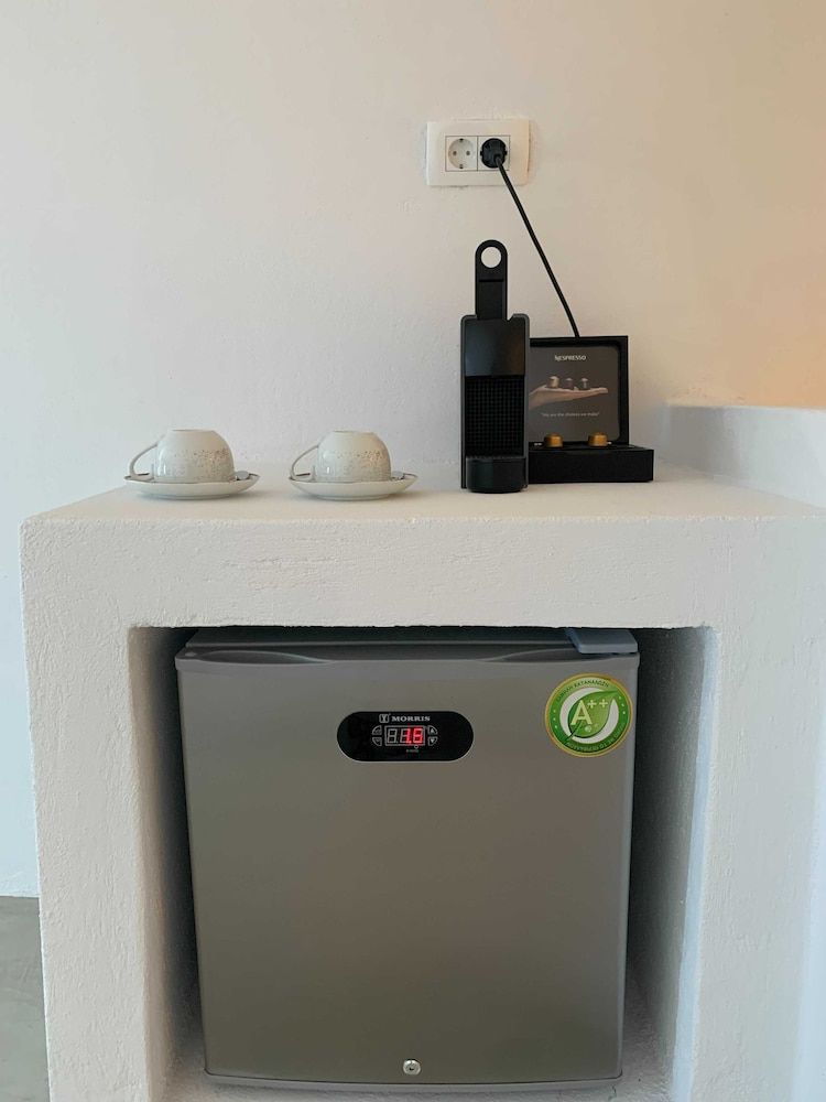 undefined Oyster Luxury Suites 9