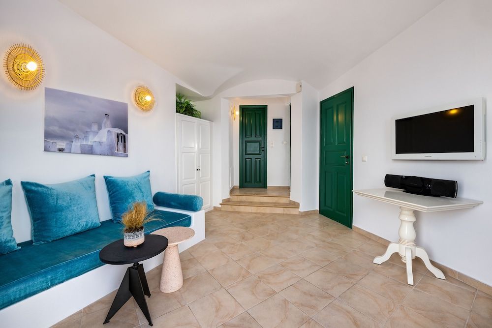 Epic View Suites Royal Suite, Hot Tub, Sea View 6