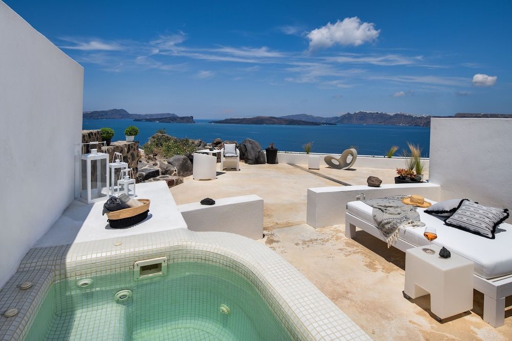 undefined Epic View Suites