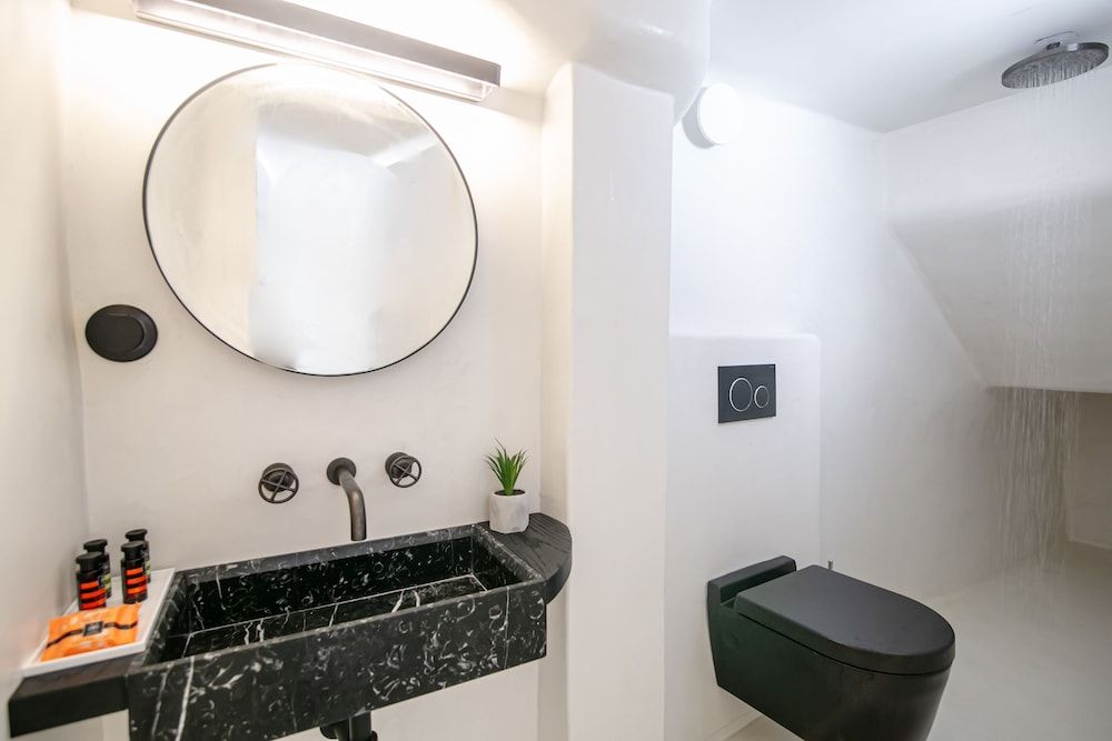 Platis Residence Villa Platis Residence Villa, Grande Caldera View with outdoor Hot Tub & indoor Hammam 21