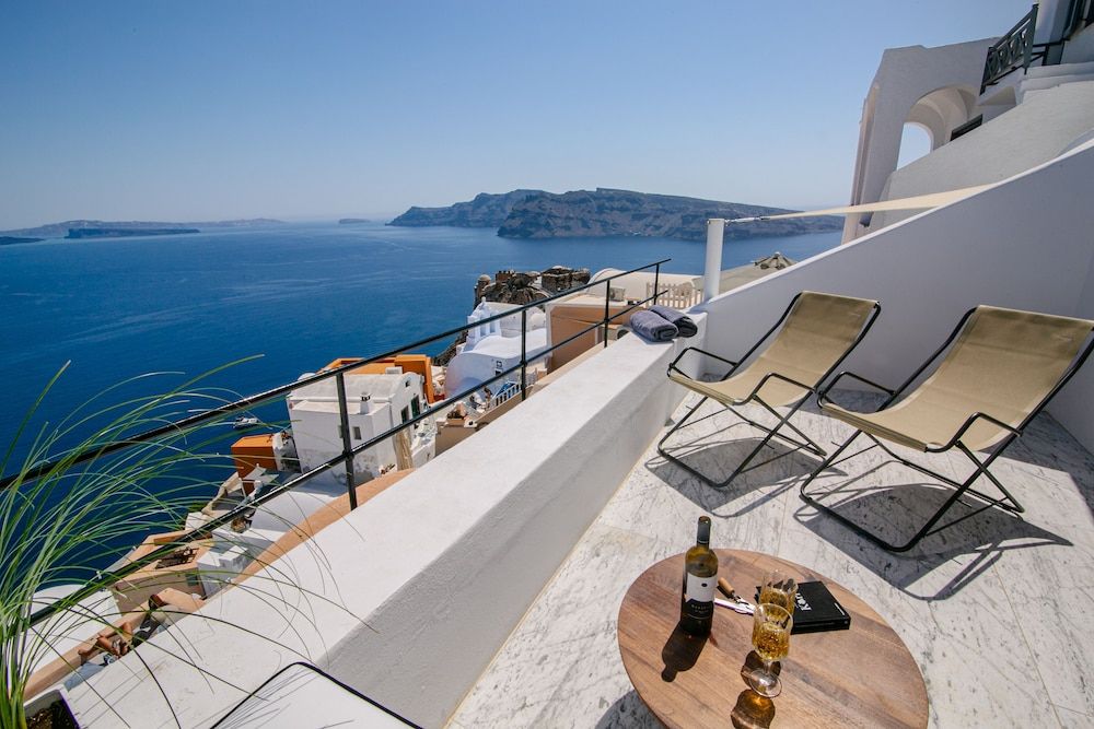 Platis Residence Villa Platis Residence Villa, Grande Caldera View with outdoor Hot Tub & indoor Hammam 19