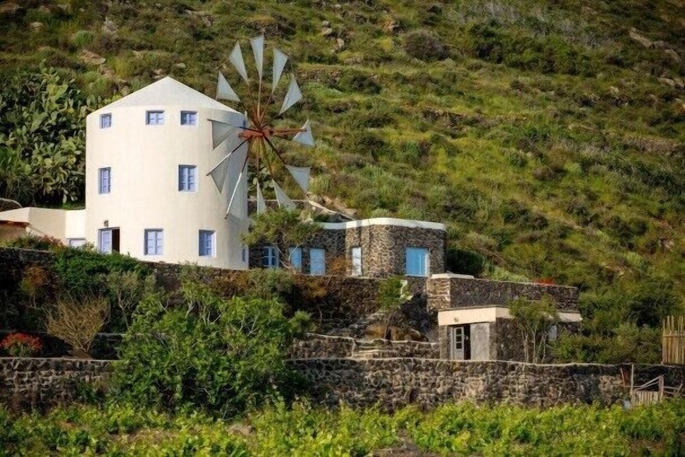 Blue Windmill Villa in Imerovigli Villa 8