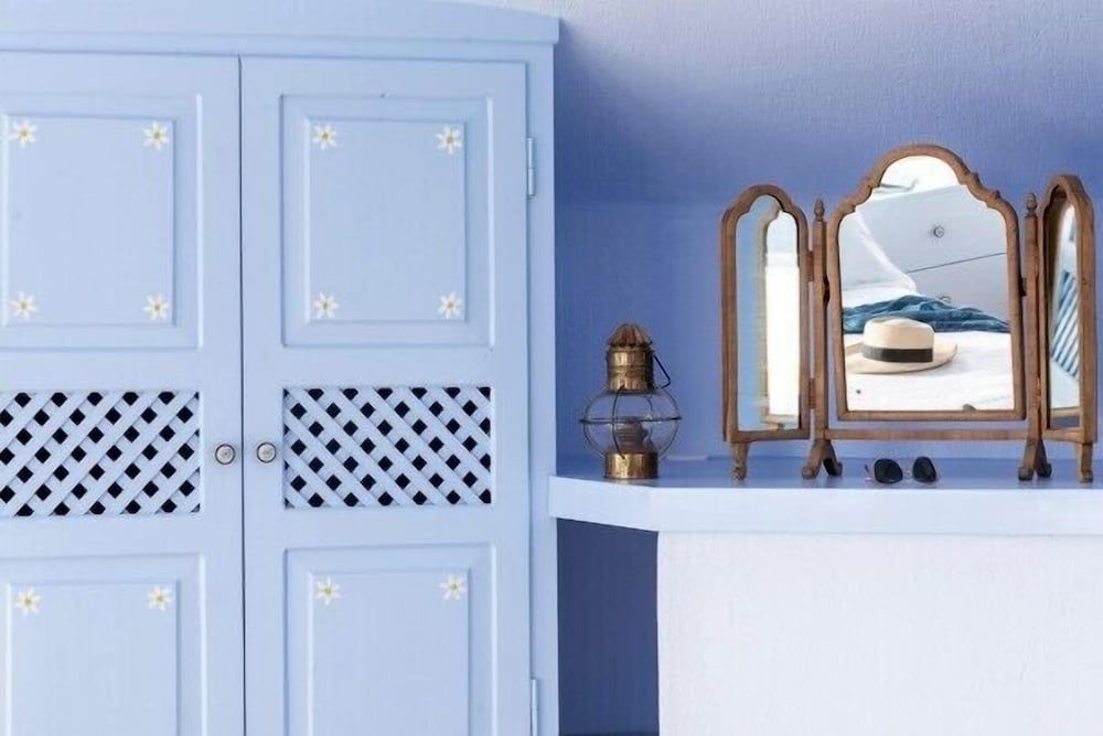 Blue Windmill Villa in Imerovigli Villa 5