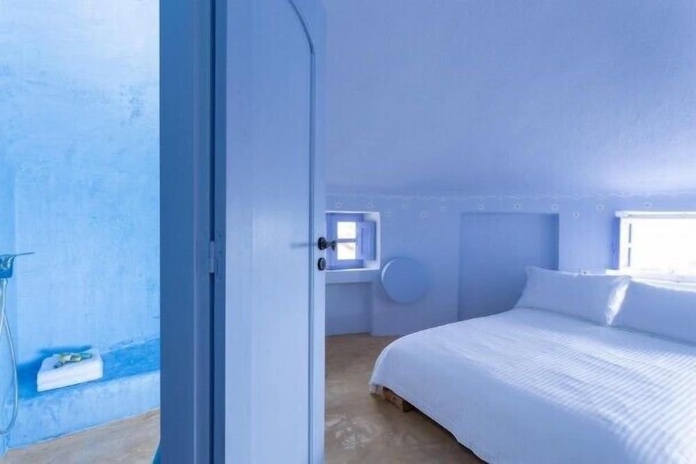 Blue Windmill Villa in Imerovigli Villa 14