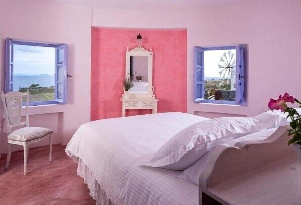 Blue Windmill Villa in Imerovigli Villa 12