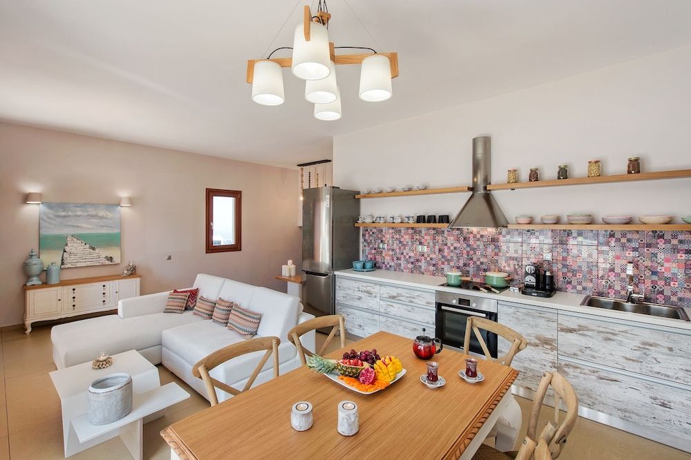 Modern House in the City Centre Fira for 5 Guests House 8