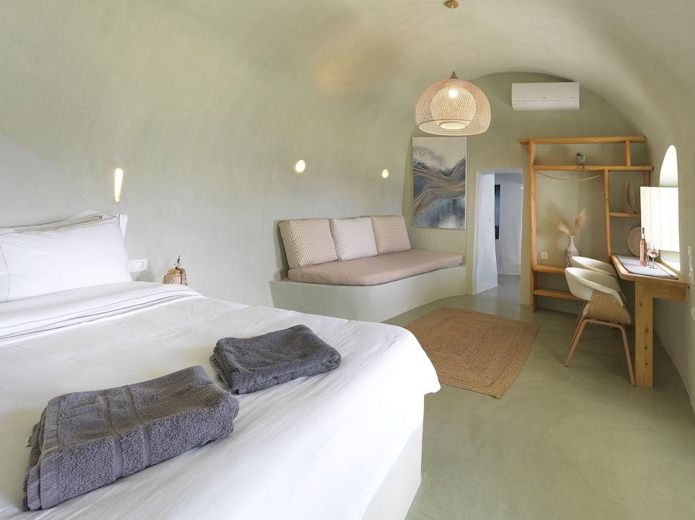 undefined Secret Gem Suites 10