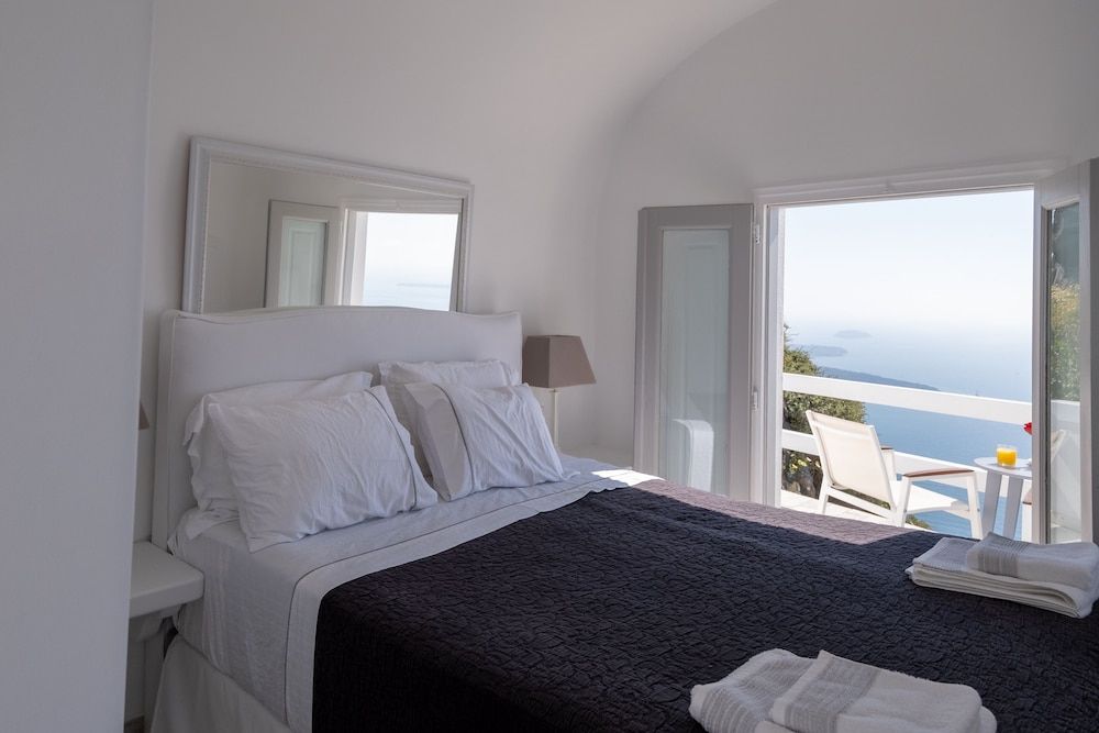 Anemos Cave Suites Junior Double Room, 1 Double Bed, Sea View 4
