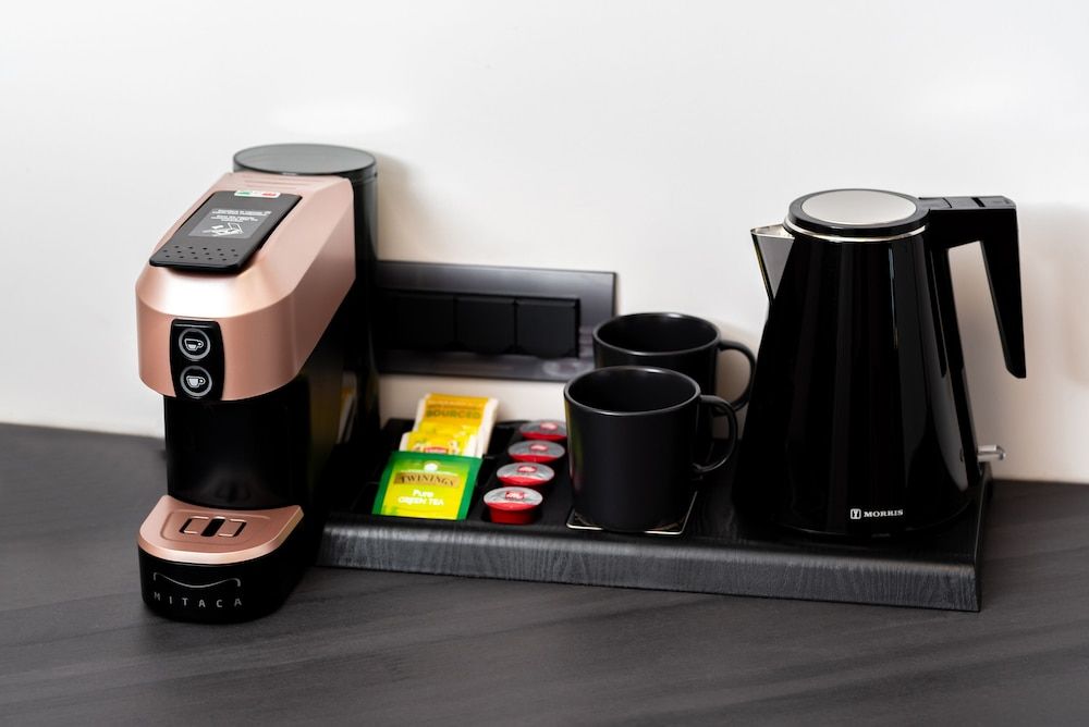 Neoma Luxury Suites Luxury Apartment, 1 King Bed with Sofa bed, Ocean View 11