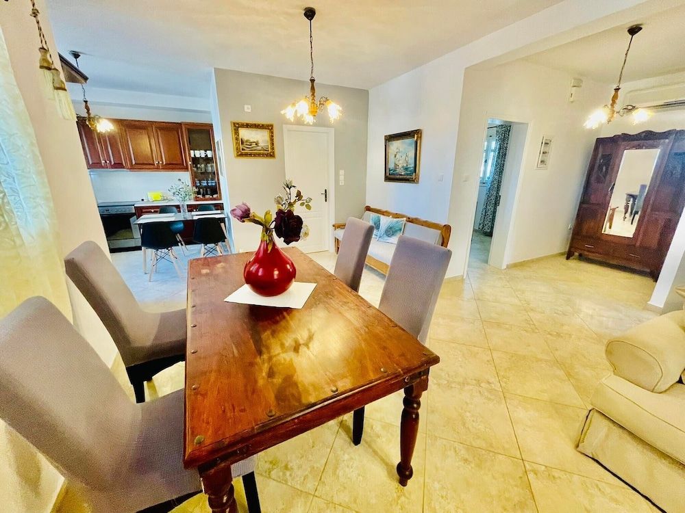 Villa Arietta Santorini Deluxe Apartment 8