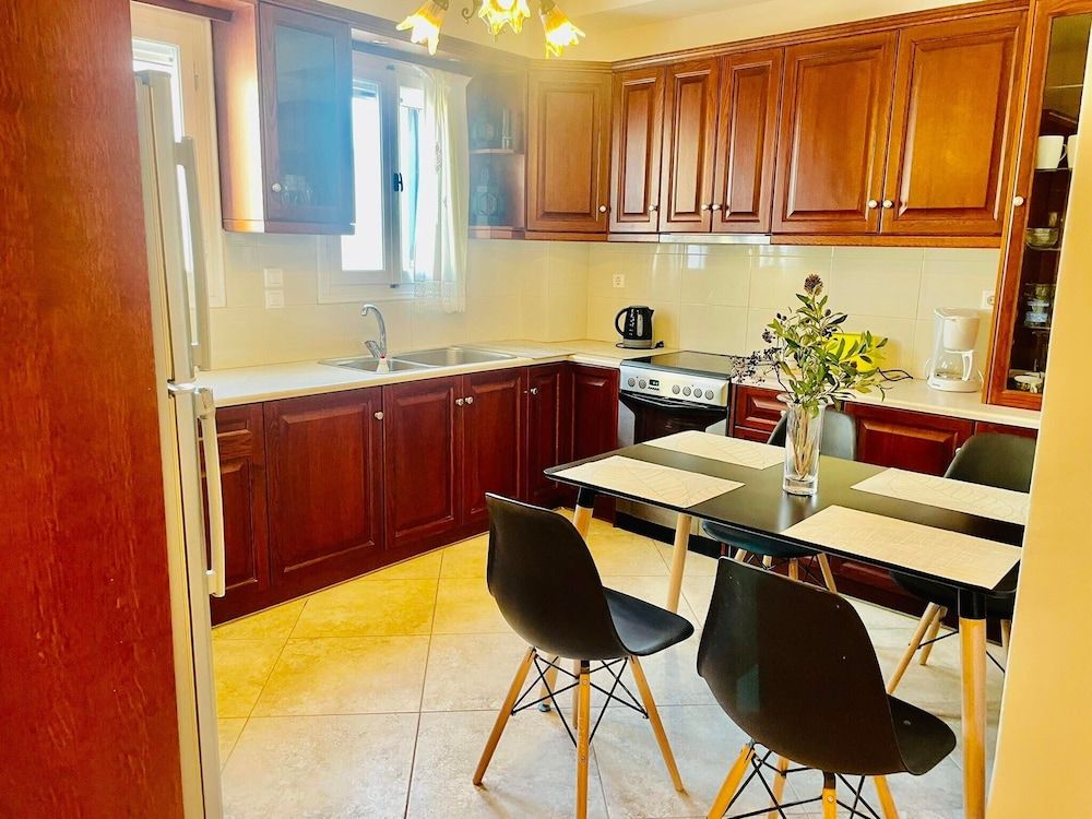 Villa Arietta Santorini Deluxe Apartment 7