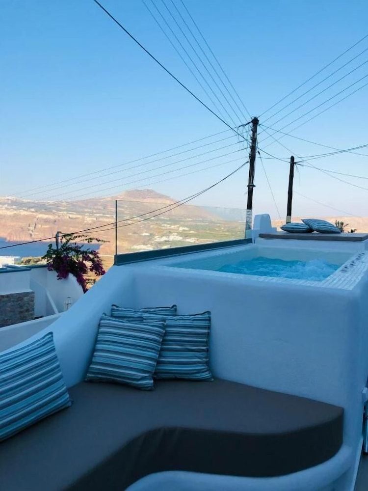 Marann cave Superior Room 9