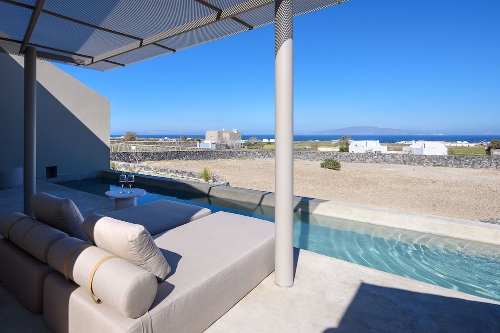 undefined Santopaz Suites 3