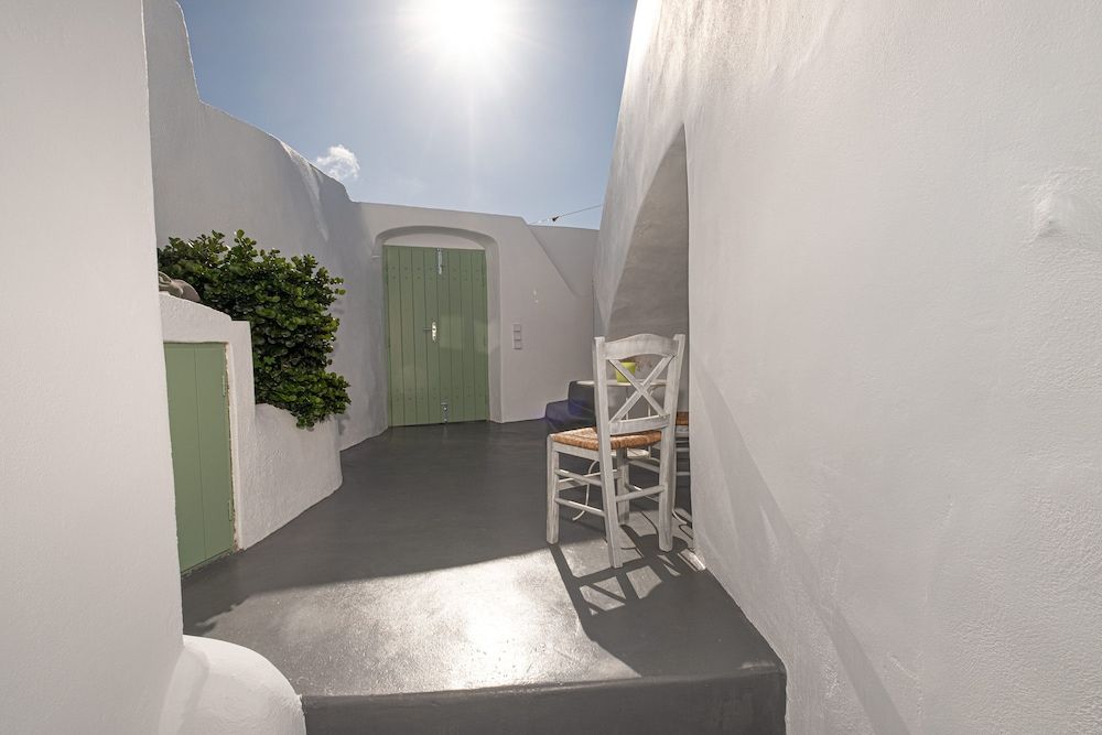 White Orchid Cave House & Studio Traditional Duplex, 2 Bedrooms, Balcony, Sea View 18