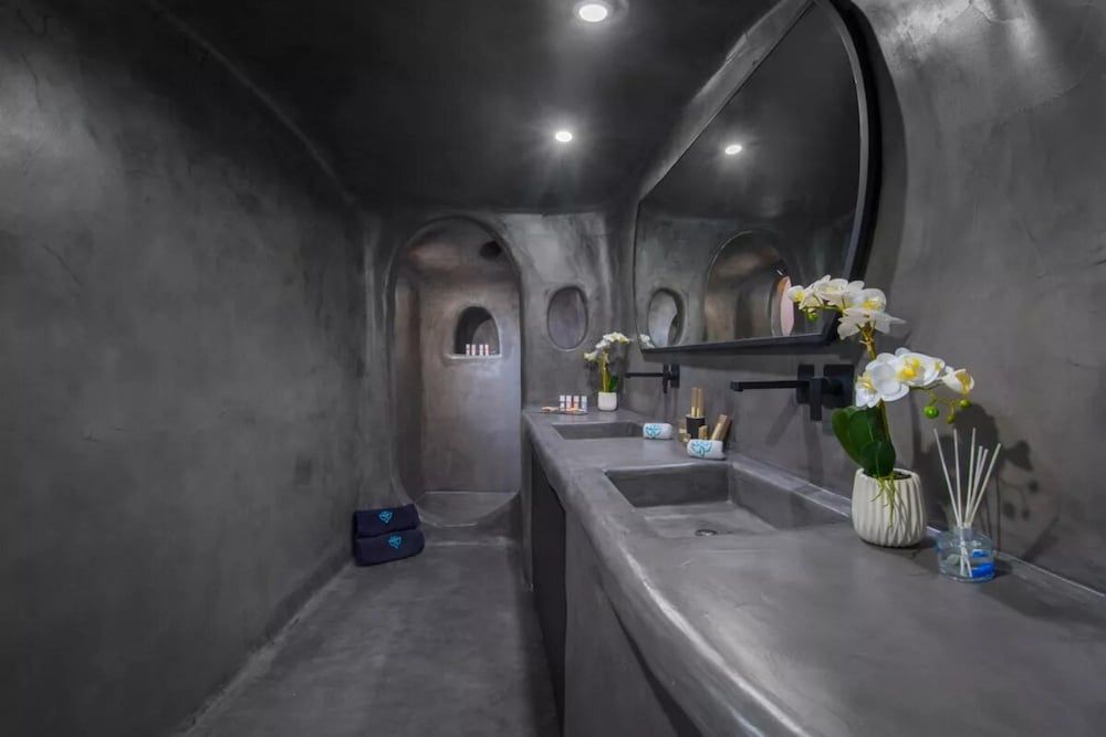 Two Bedroom Villa With Private Indoor Cave Pool Villa 20