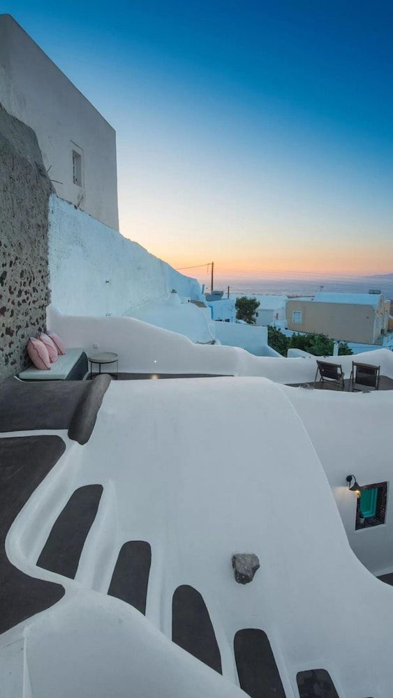 Two Bedroom Villa With Private Indoor Cave Pool Villa 9