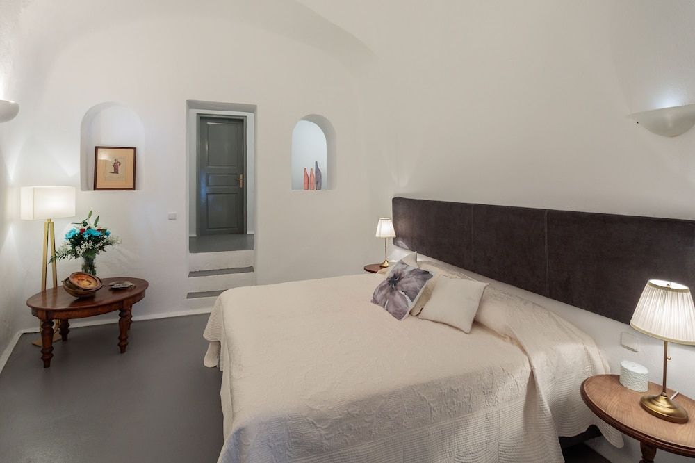 undefined Azure Villa Santorini 3