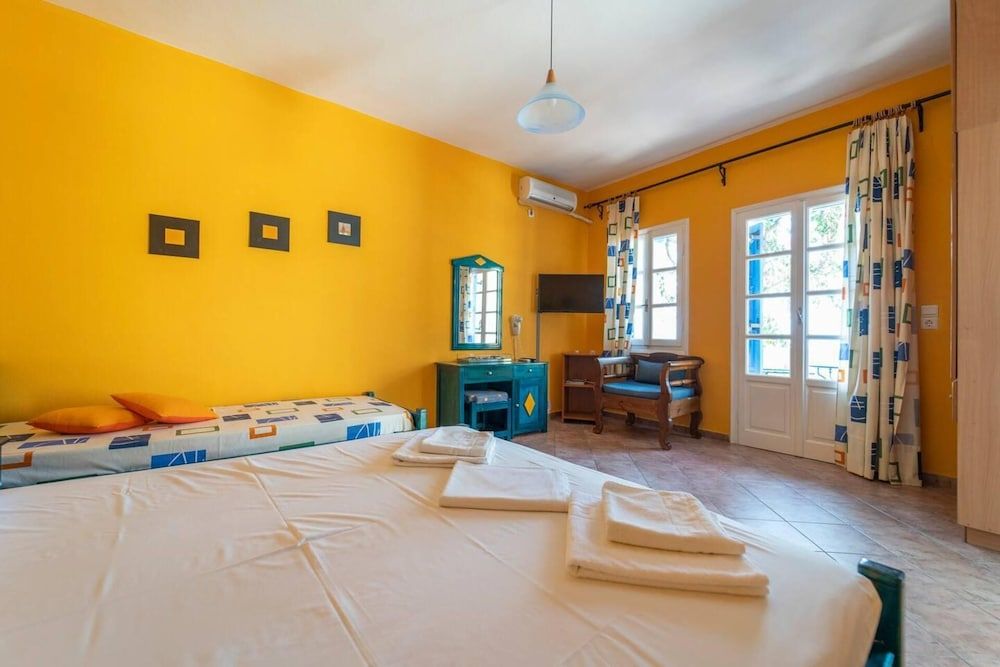undefined Santorious Flower Covered Apartment 9