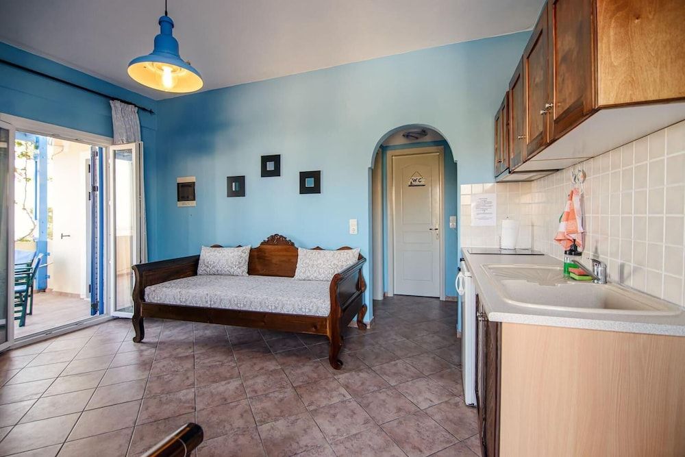 Santorious Quiet Apartment Apartment 13