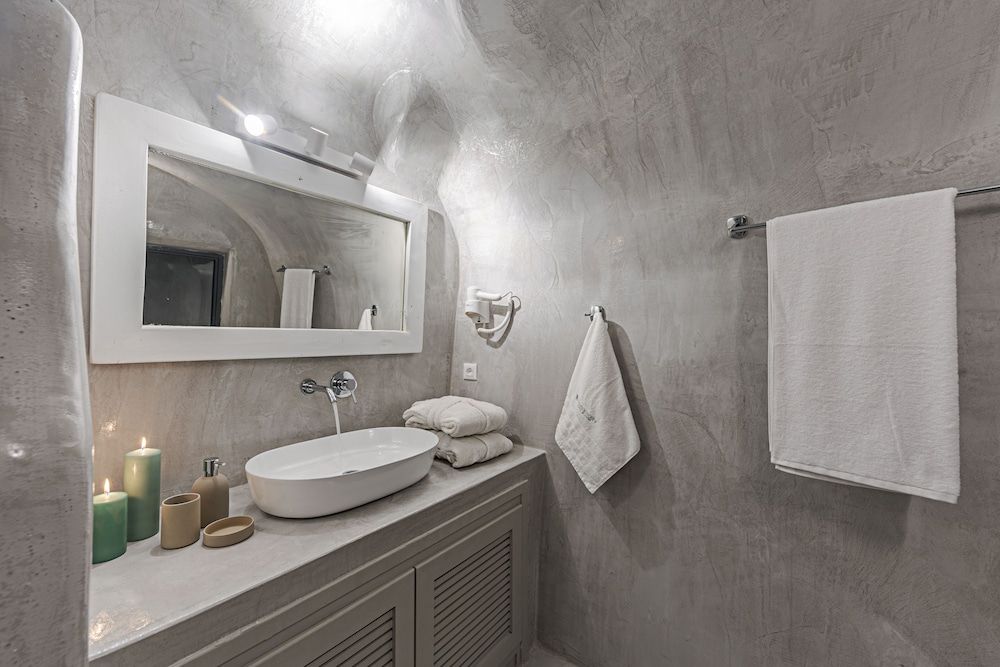 Kaleidoscope Imerovigli Suites Unique View Suite with Plunge Pool 5