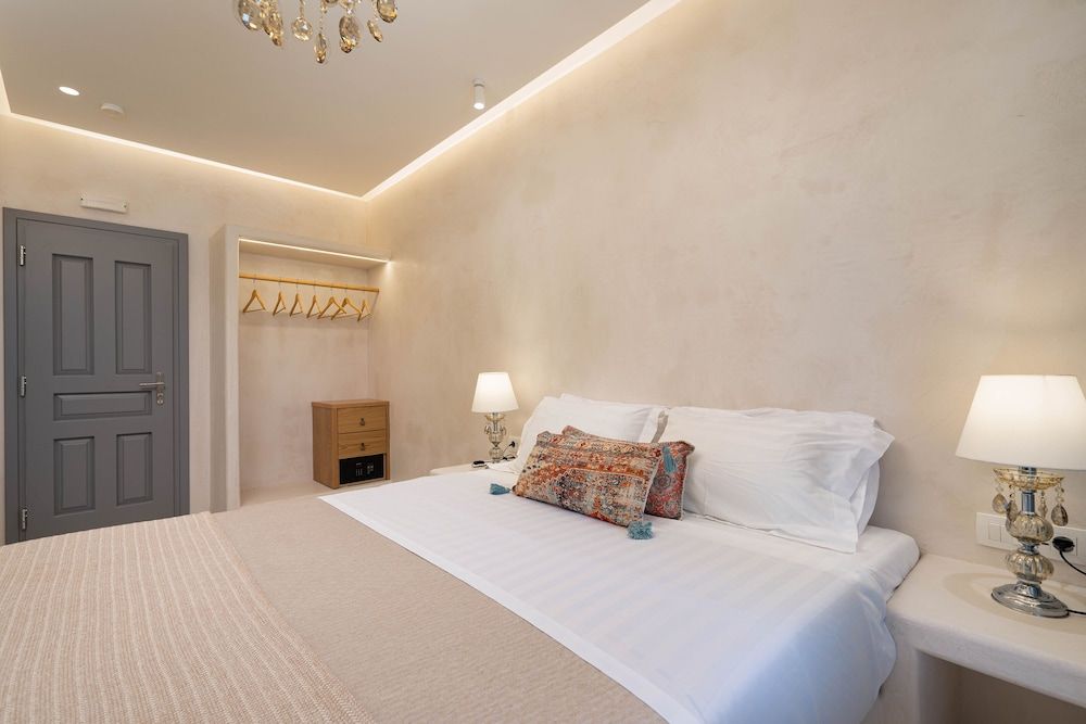 undefined THOUSAND STARS SUITES & ROOMS 7